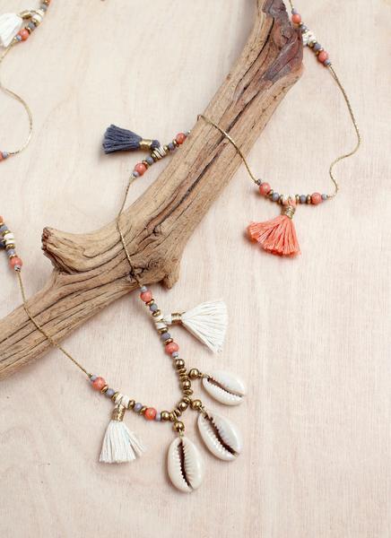 Boho hot sale tassel necklace