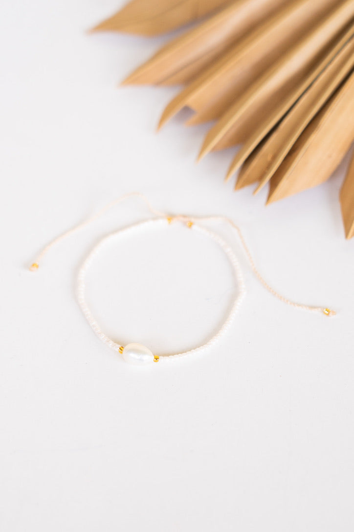 Classy She Is Single Pearl Bracelet | Shop Bali Queen