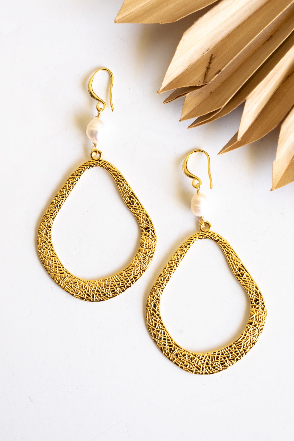 La Perla Etched Teardrop Earring | Shop Bali Queen