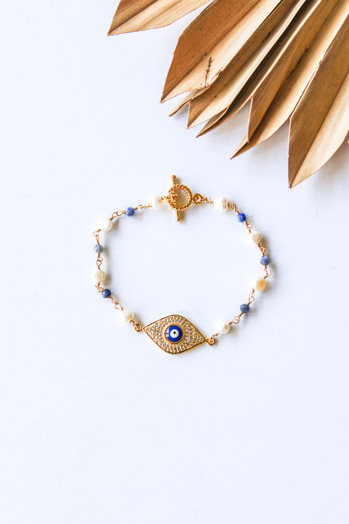 18K Toggle Evil Eye Pearl & Lapis Lazuli Bracelet | Shop Bali Queen