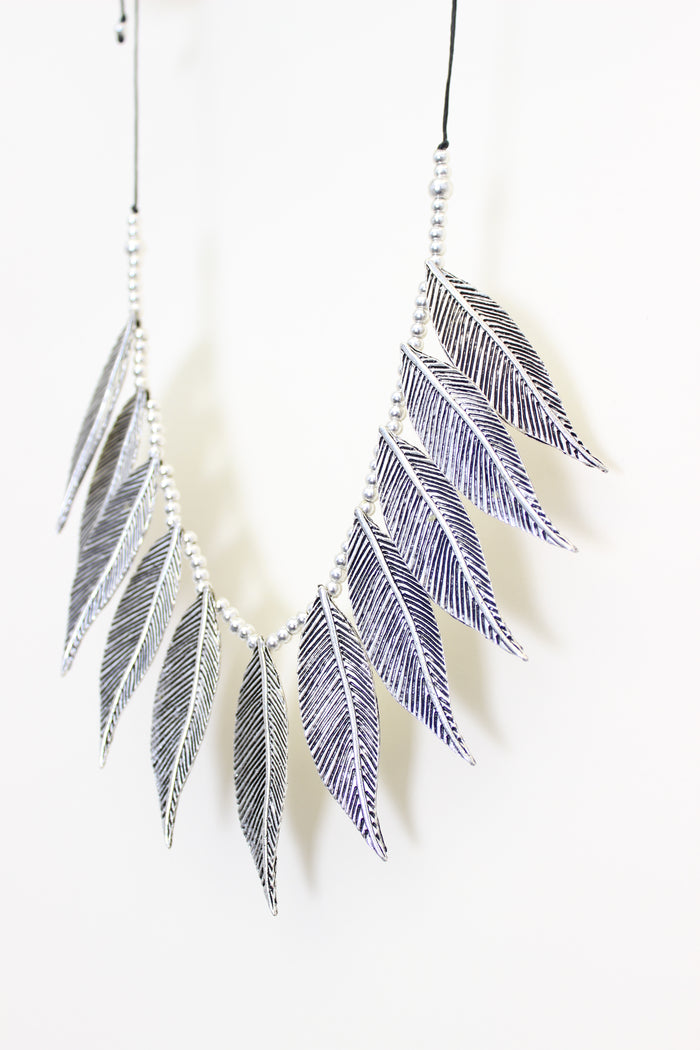 Leaf Adjustable Alloy Necklace | Shop Bali Queen